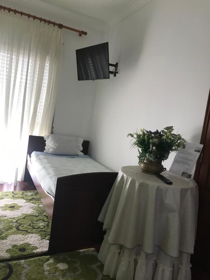 Vivenda Azevedo Hotel Nazare Bagian luar foto