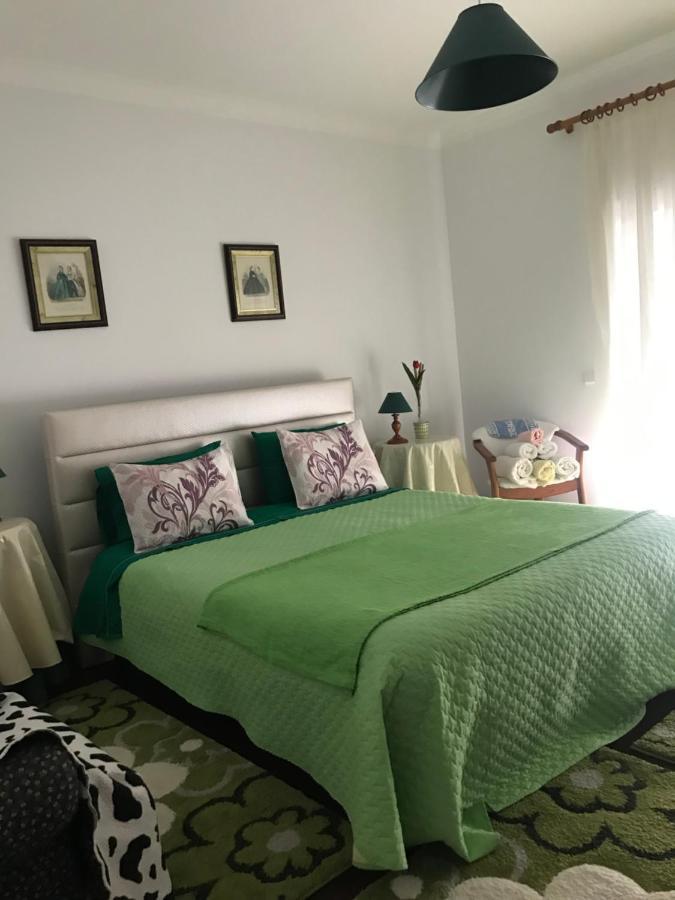 Vivenda Azevedo Hotel Nazare Bagian luar foto