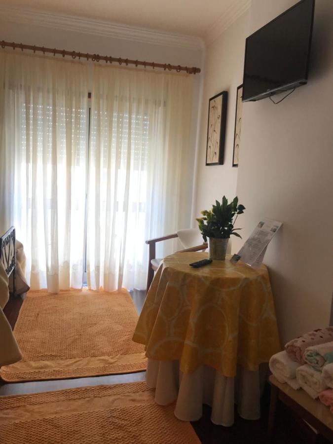 Vivenda Azevedo Hotel Nazare Bagian luar foto